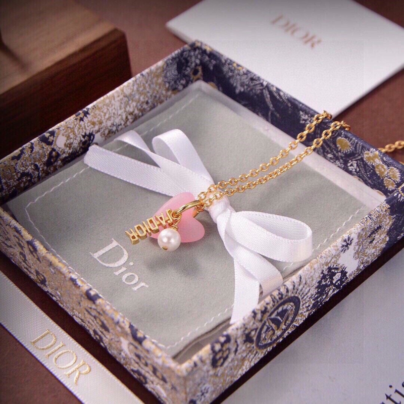 chr1st1an D10r necklaces